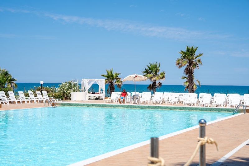 Piscine sul mare